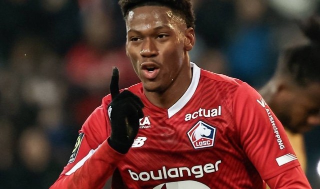 法甲游出一条大鱼25球12助攻堪称超级神锋0转会费3大意甲豪门哄抢